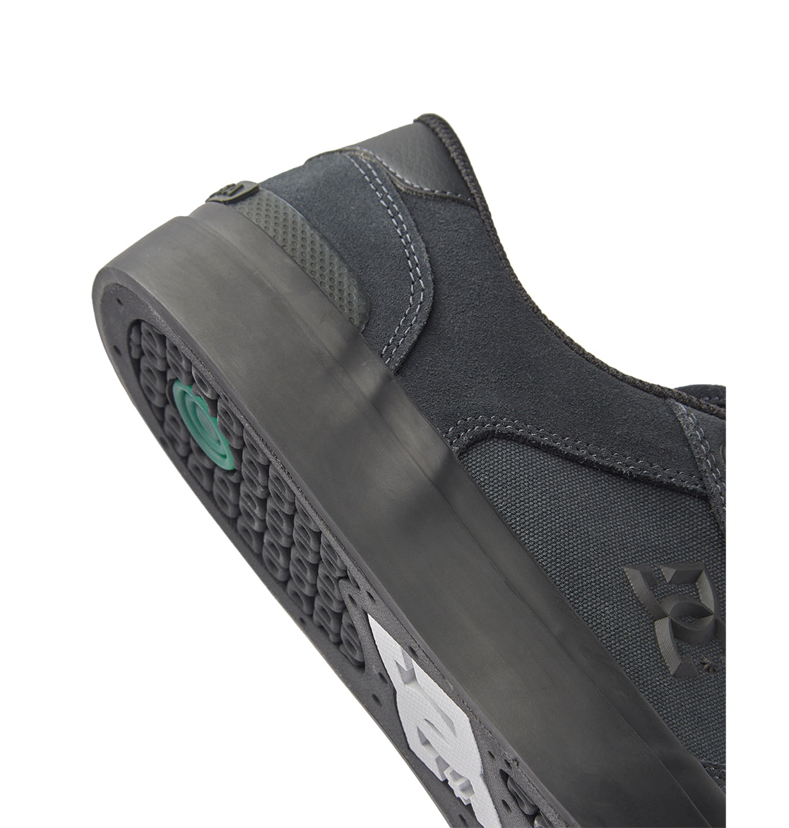 adys300739_dcshoes_gbg-4.jpg